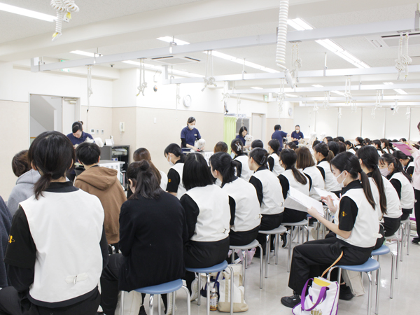 先生の試技を１年生が見学☆ＰＡＲＴ①☆